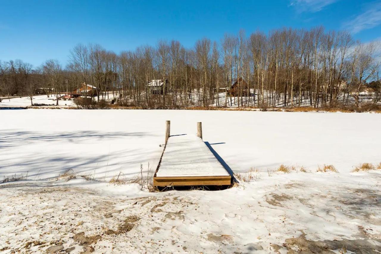 Bluebird Manor On The Water, 2 Acres & Amenities Liberty Exterior foto